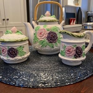 💚💗 PRETTY TEA SET